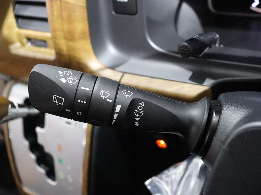 トヨタ ハイエースバン(28枚目)