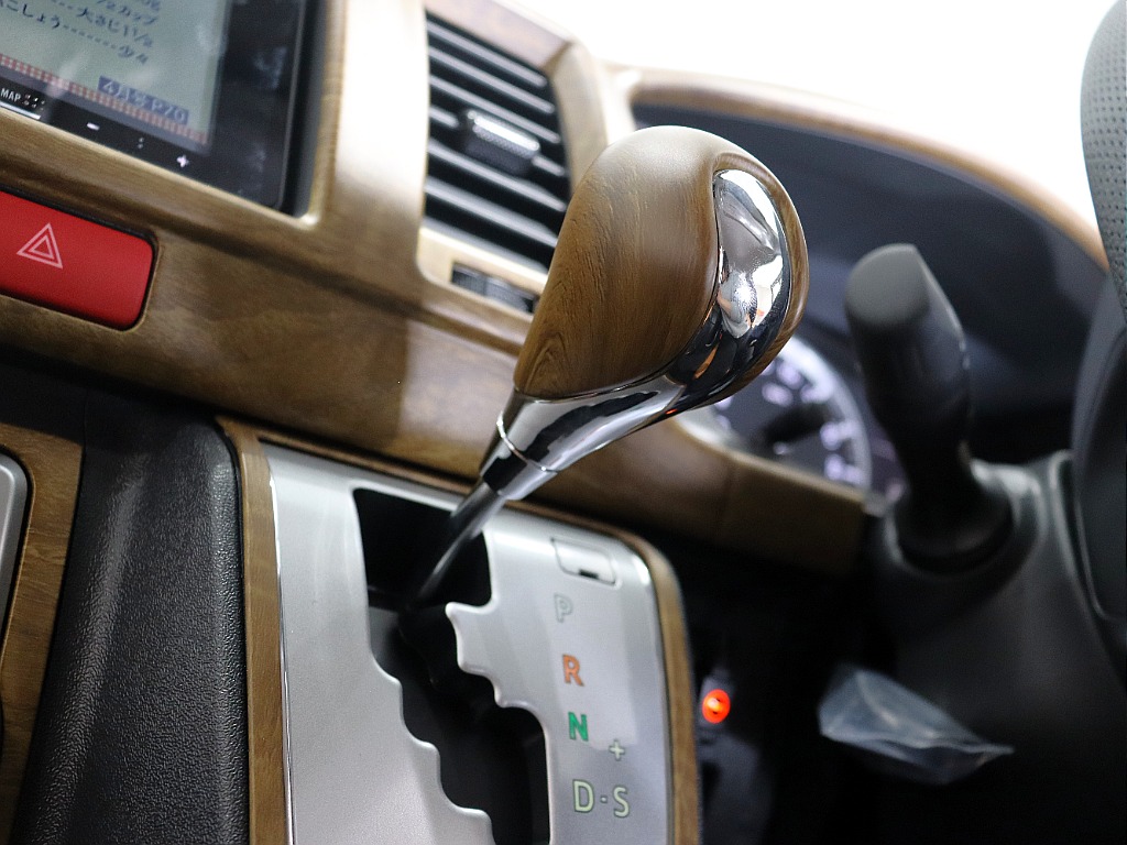 トヨタ ハイエースバン(33枚目)