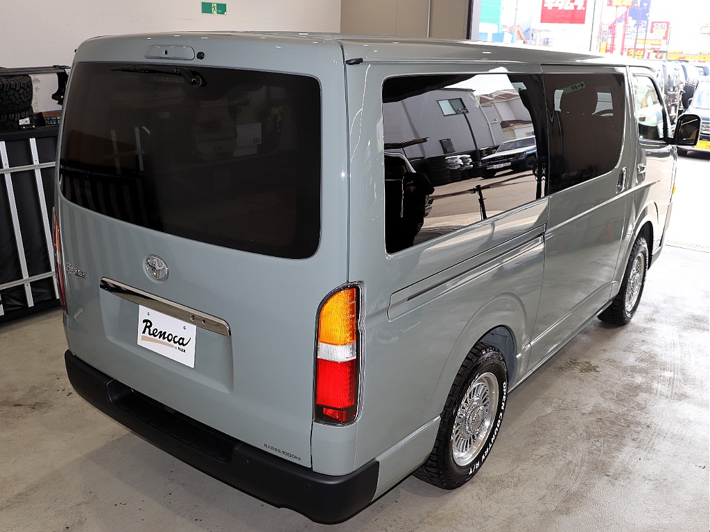 トヨタ ハイエースバン(8枚目)