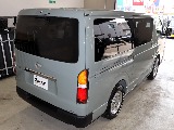トヨタ ハイエースバン(8枚目)