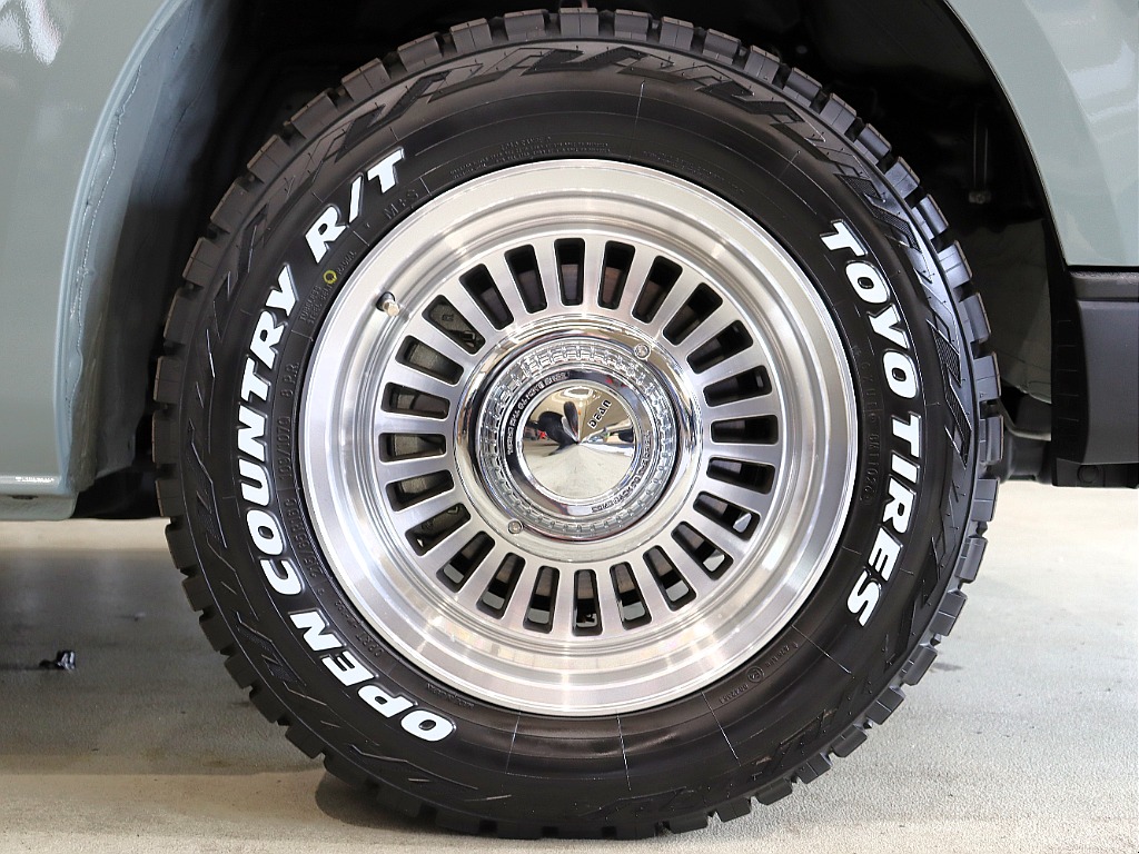 トヨタ ハイエースバン(10枚目)