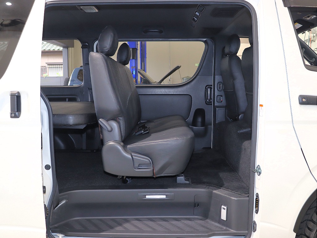 【Renoca CoastLines/R2年DARKPRIMEⅡディーゼル4WD】新品ライノラックキャリア＆ラダー付き♪