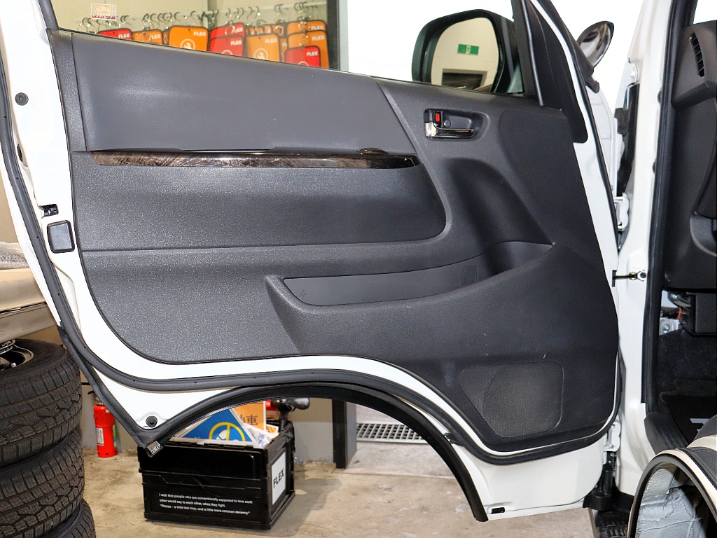 【Renoca CoastLines/R2年DARKPRIMEⅡディーゼル4WD】新品ライノラックキャリア＆ラダー付き♪