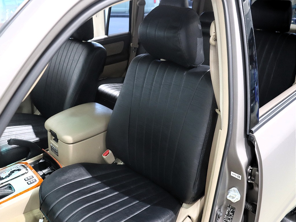 トヨタ&nbsp;ランドクルーザー100&nbsp;4.7VXリミテッド 4WD&nbsp;&nbsp;埼玉県の詳細画像&nbsp;その15