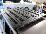 新品ライノラックルーフキャリア装備で大きな荷物も積みこめます...