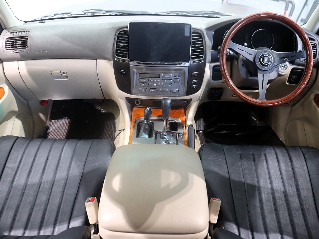 トヨタ&nbsp;ランドクルーザー100&nbsp;4.7VXリミテッド 4WD&nbsp;&nbsp;埼玉県の詳細画像&nbsp;その5