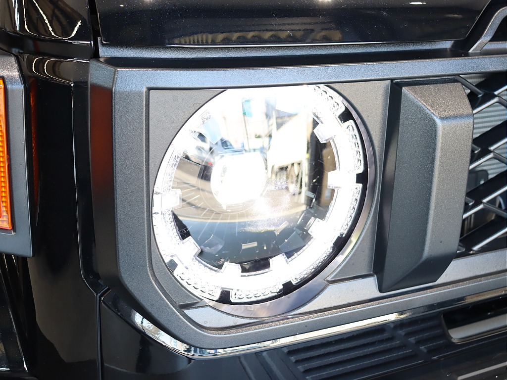 丸目のLEDヘッドライト！街中で見かけるとテンションが上がっちゃいますよね(^^)/