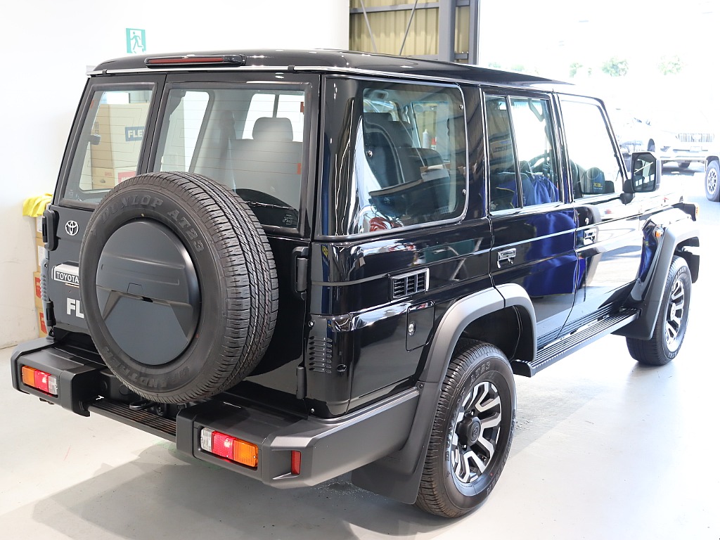 トヨタ&nbsp;ランドクルーザー70&nbsp;70 5ドア2.8AX ディーゼルターボ 4WD&nbsp;&nbsp;埼玉県の詳細画像&nbsp;その7