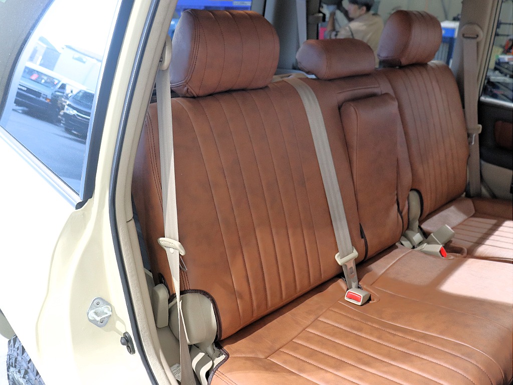 トヨタ&nbsp;ランドクルーザー100&nbsp;4.7VX-LTDプレミアム Gセレ 4WD&nbsp;&nbsp;埼玉県の詳細画像&nbsp;その15