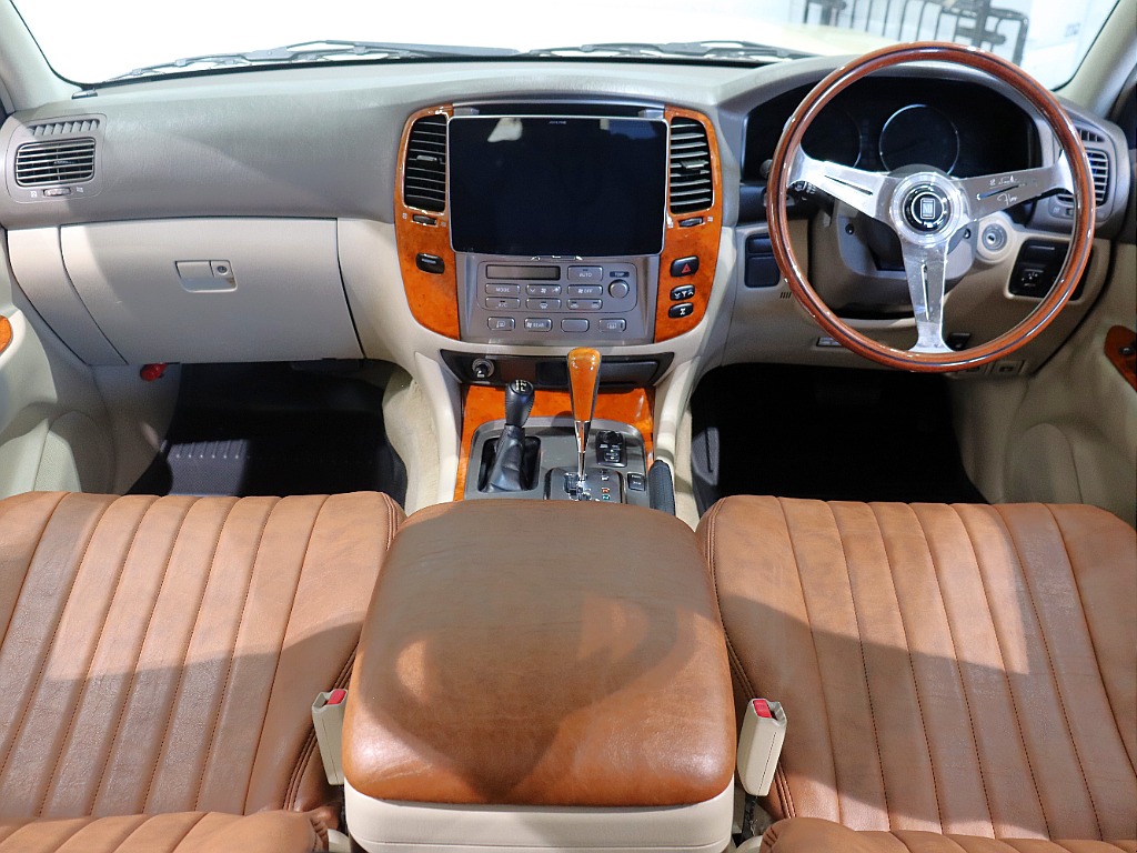 トヨタ&nbsp;ランドクルーザー100&nbsp;4.7VX-LTDプレミアム Gセレ 4WD&nbsp;&nbsp;埼玉県の詳細画像&nbsp;その4