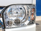 夜間の走行も安心のLEDヘッドランプ付き！！