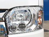 夜間の走行もLEDヘッドランプ付き！！