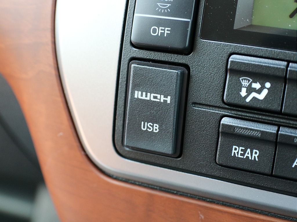 HDMI＆USBポート付き！！