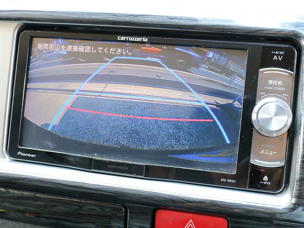 ナビにバックカメラ映像映ります！！