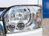 夜間の走行も安心のLEDヘッドランプ付き！！