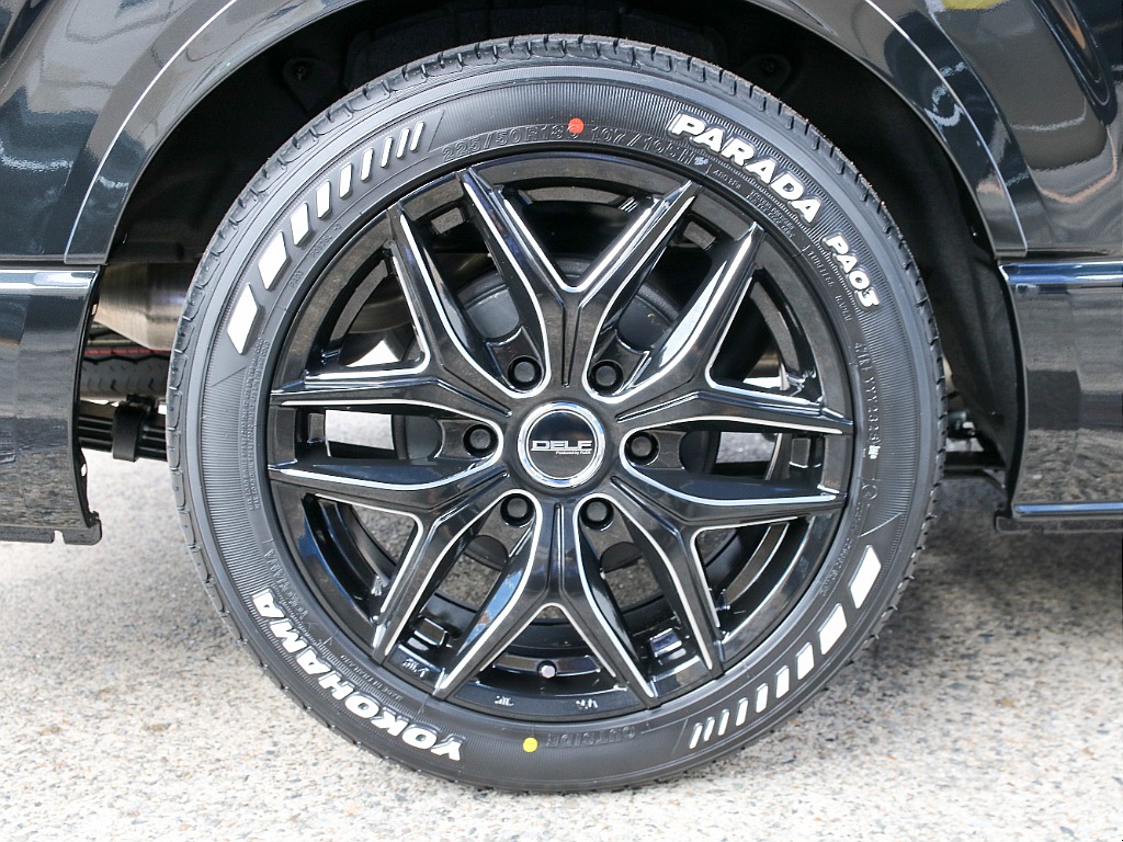 FLEXオリジナル デルフ 01 18インチアルミホイール＆ヨコハマパラダタイヤ付き！！