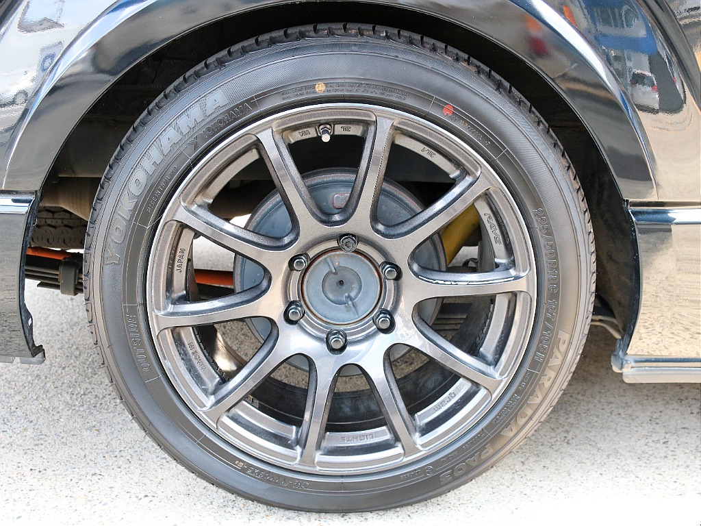 RAYS グラムライツ 18インチアルミホイール＆YOKOHAMAパラダタイヤ付き！！