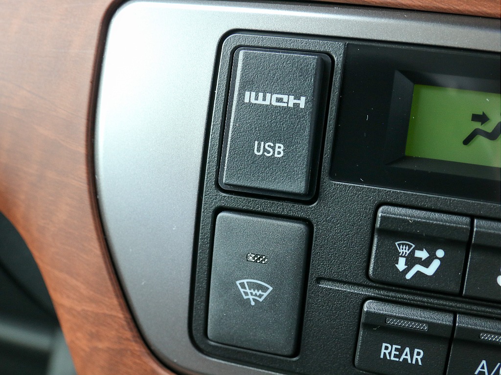 HDMI＆USBポート付き！！