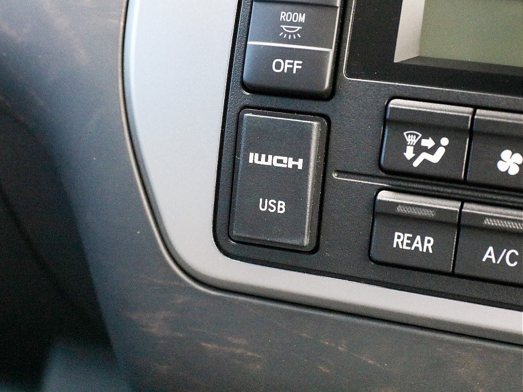 HDMI＆USBポート付き！！