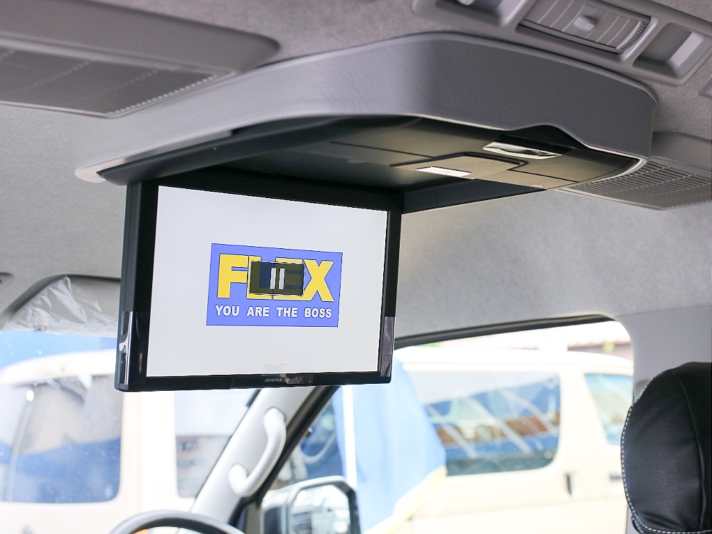 アルパイン 12.8型フリップダウンモニター付き！！