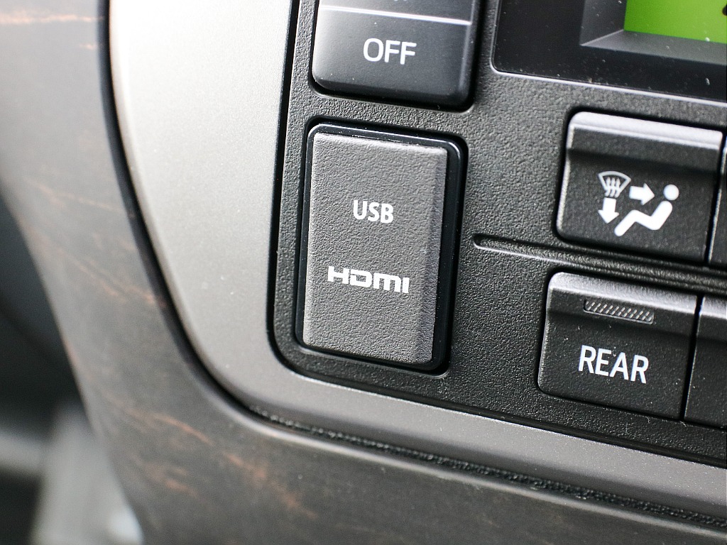 HDMI＆USBポート付き！！