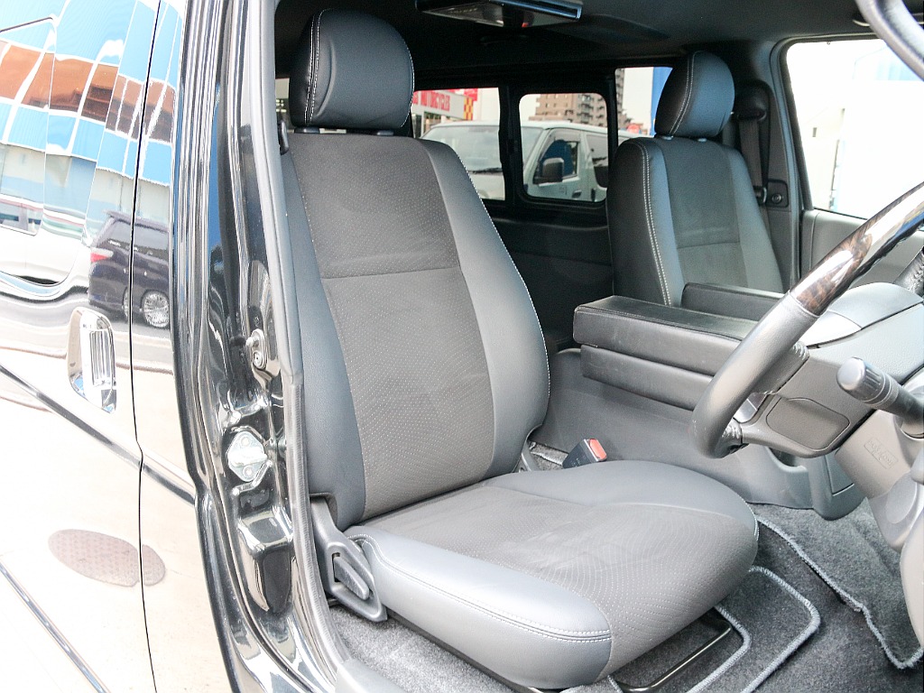 ダークプライム専用ハーフレザーシート！！