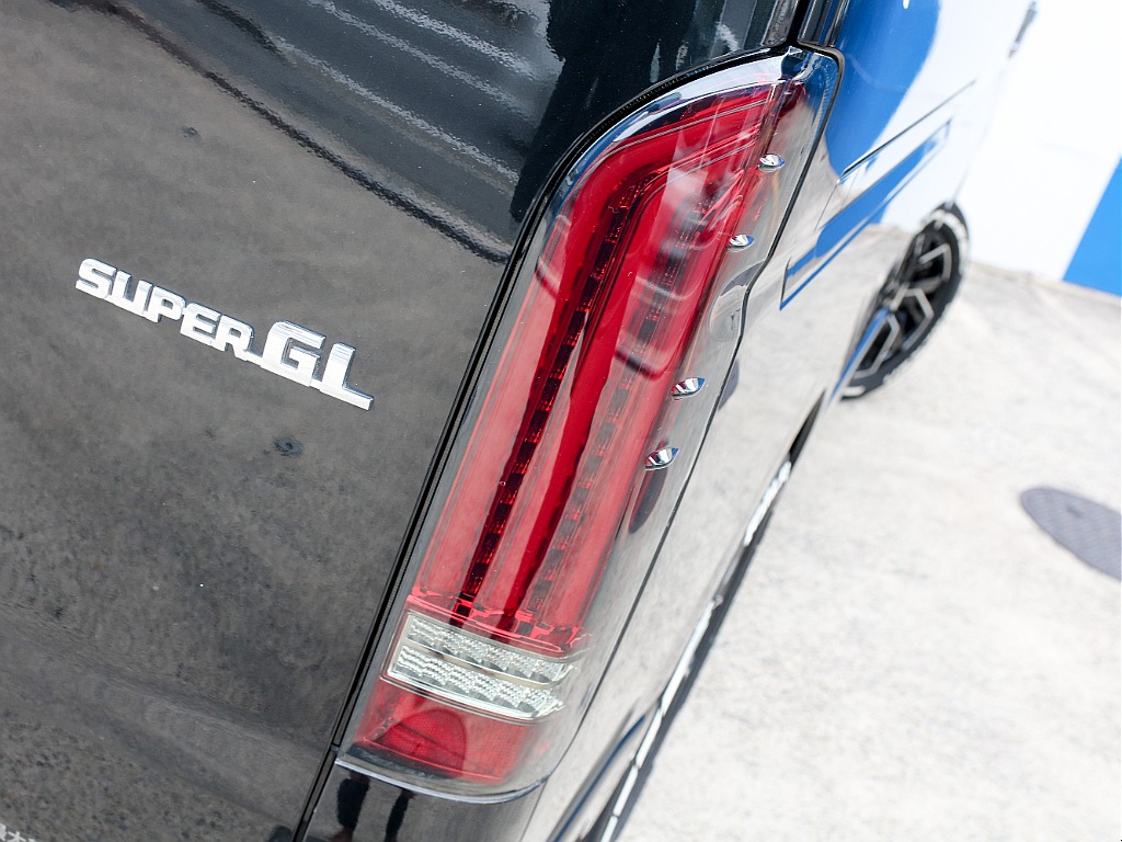 FLEXオリジナル アルティメットLEDテールランプ付き！！