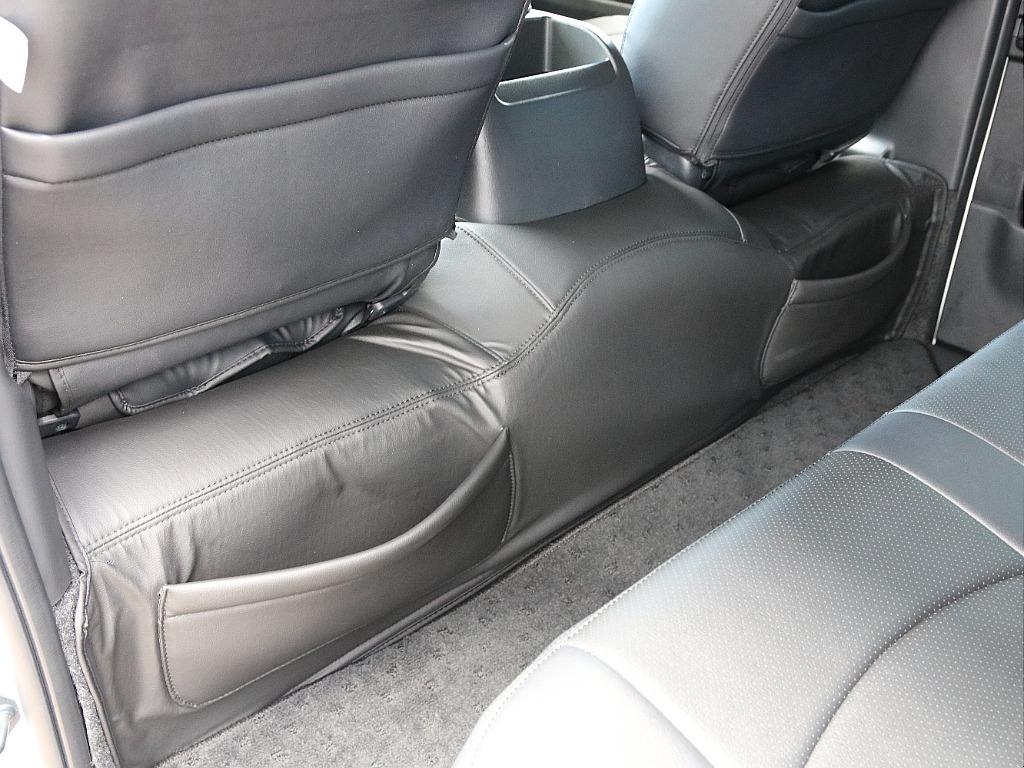 フロント、リア エンジンルームカバー付き！！