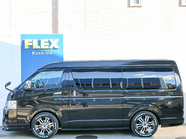 ファンテックツアラーのみ！メーカーオプション両側パワースライドドア完備！！