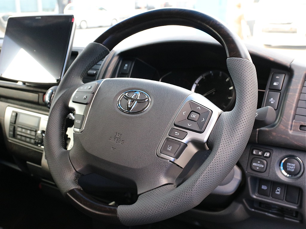 ステアリングスイッチ付き！！