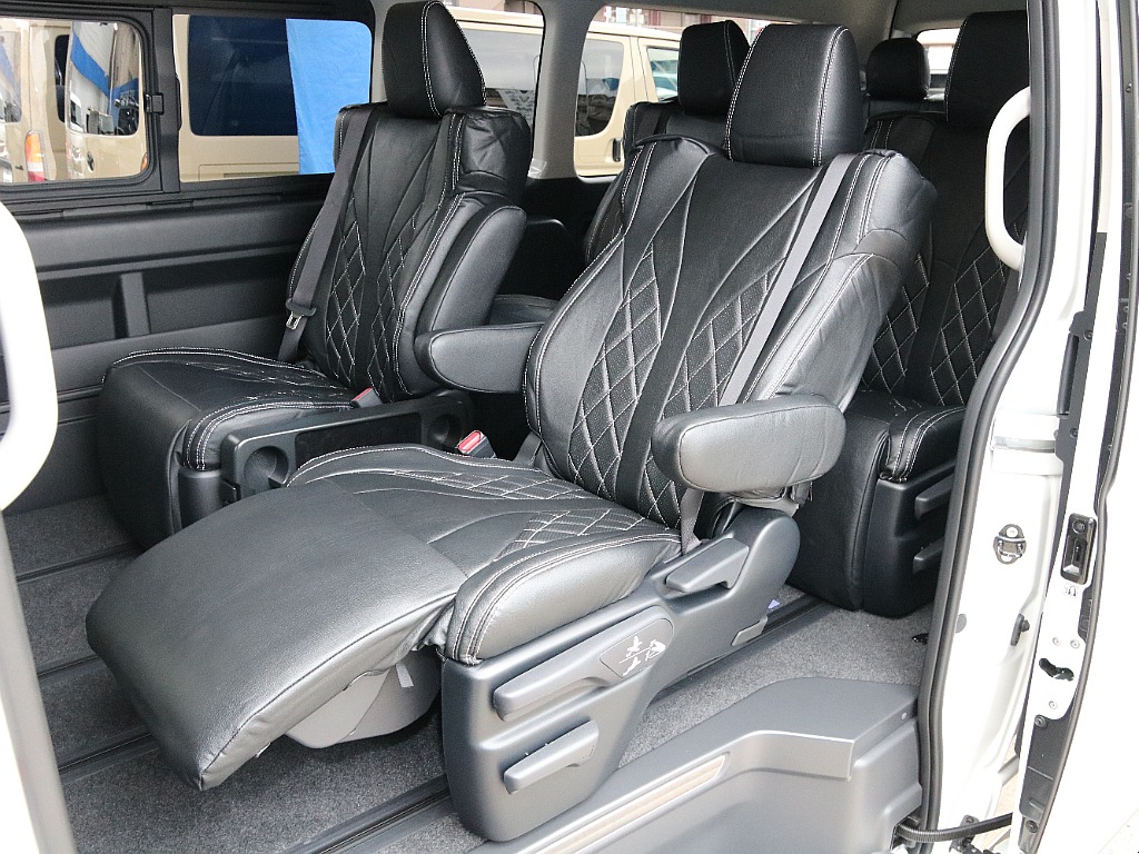 豪華なオットマン付きキャプテンシート！！