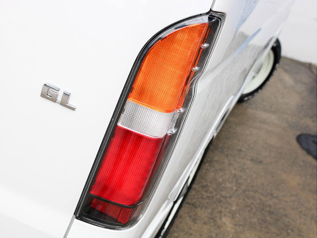 FLEXオリジナル クラッシックテールランプ付き！！