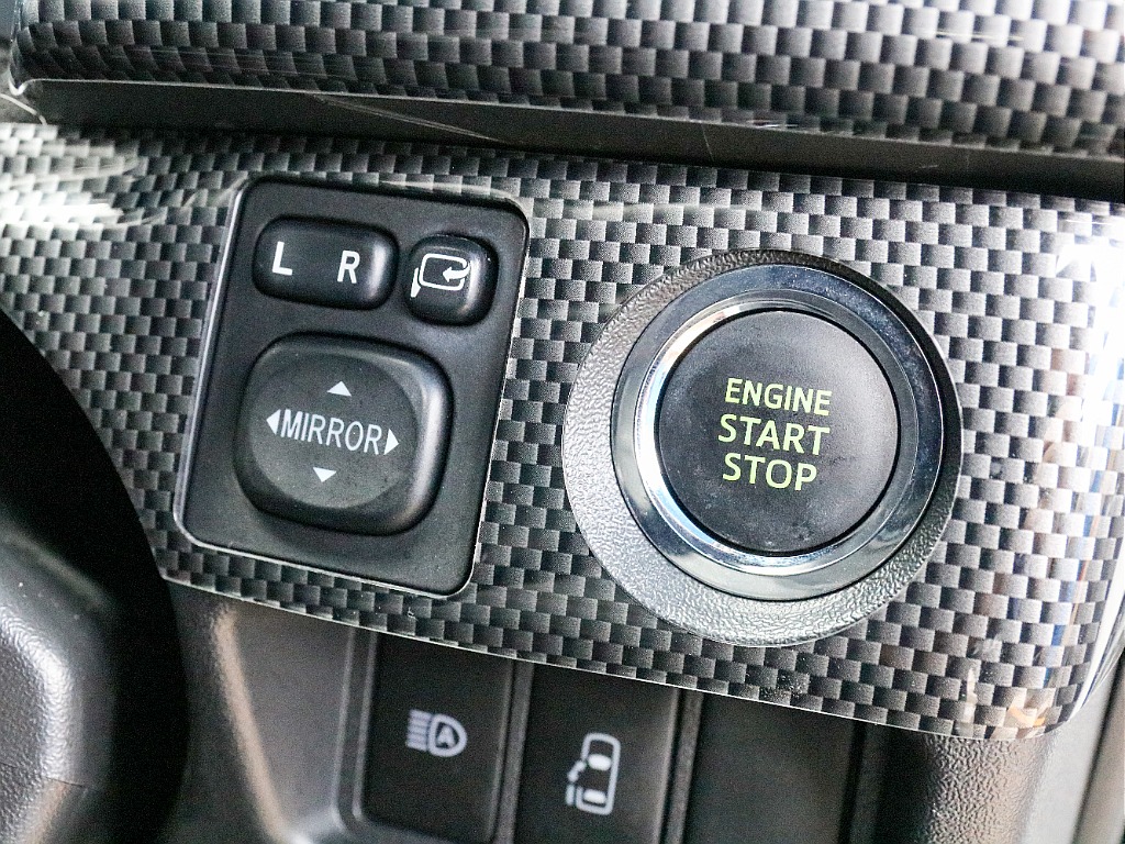 スマートエントリー＆プッシュスタート付き！！