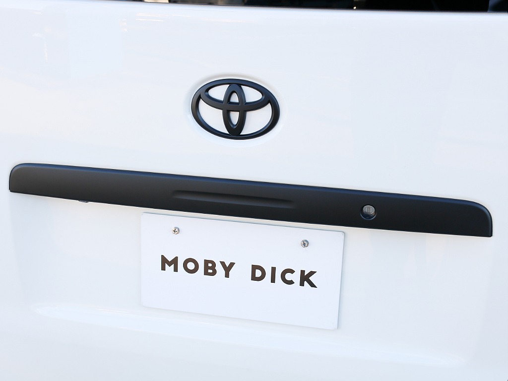 リアガーニッシュ艶無しブラックペイント済み！！