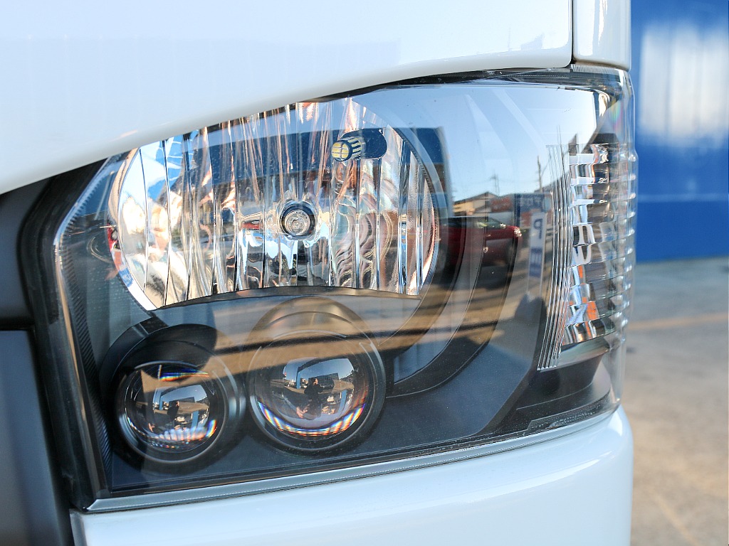 ヘッドライトインナーブラックペイント済み！！