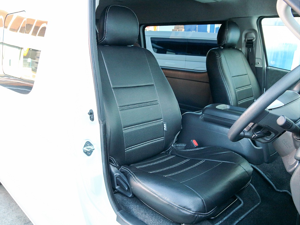 FLEXオリジナル シートカバー完備！！