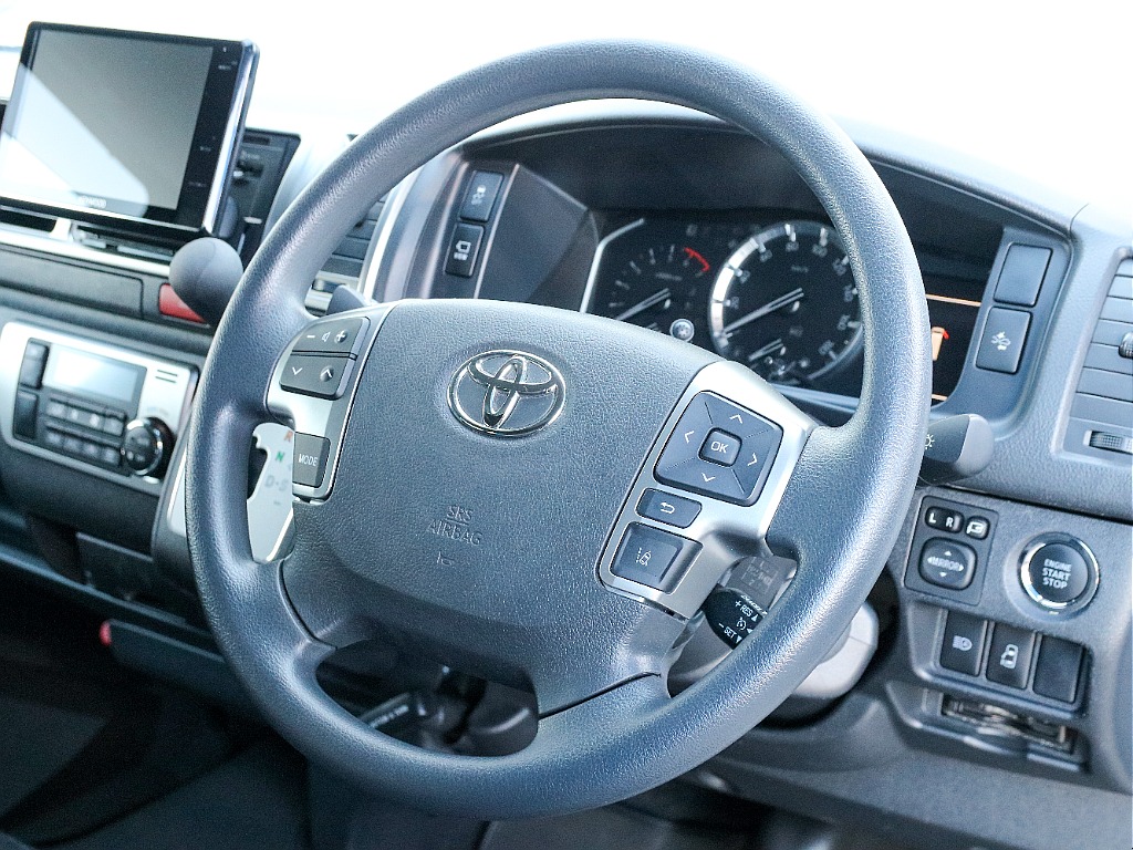 ステアリングスイッチ付き！！