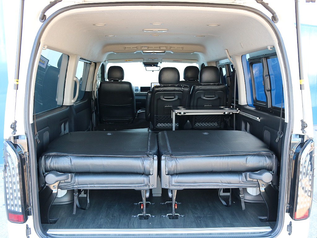 背もたれ格納可能です！！