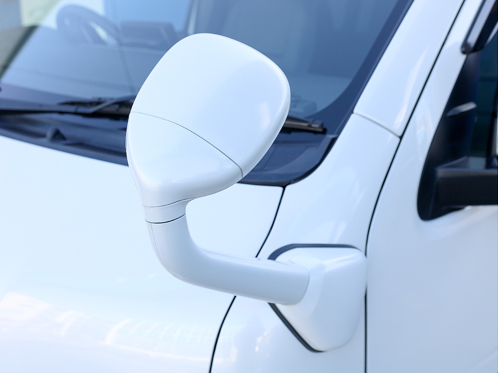 コーナーミラーボディ同色ペイント！！