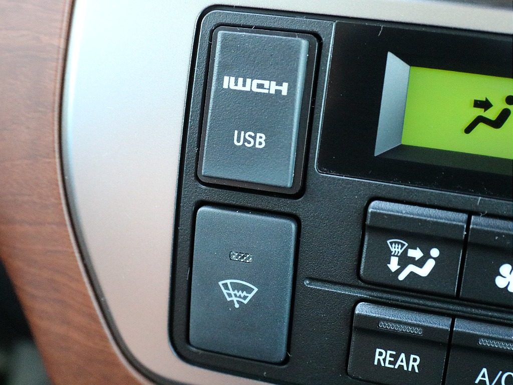 HDMI＆USBポート付き！！