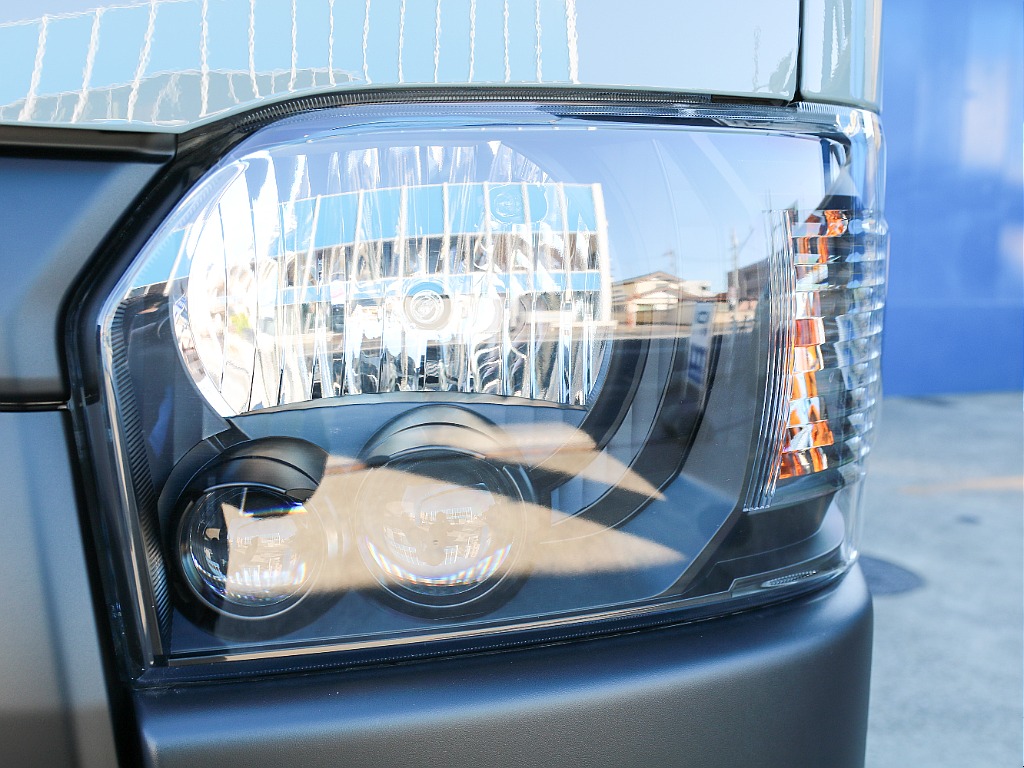 ヘッドライトインナーブラックペイント済み！！