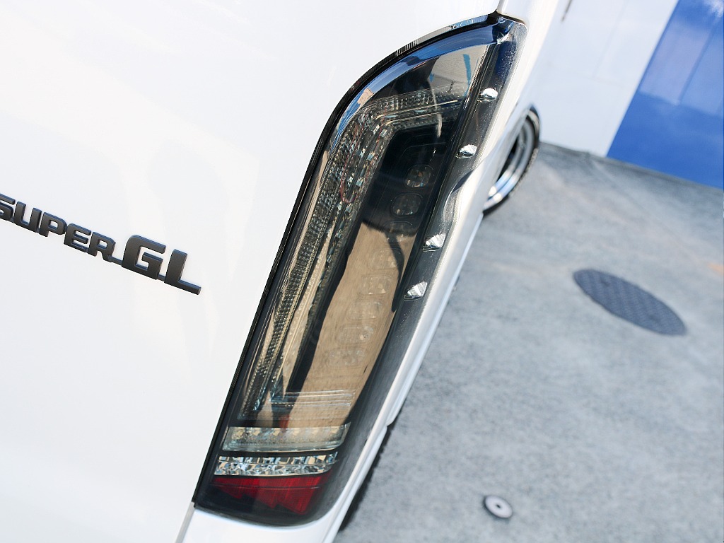 FLEXオリジナル プレステージLEDテールランプ付き！！