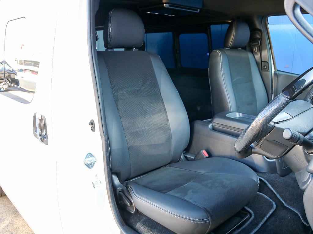 ダークプライム専用ハーフレザーシート！！