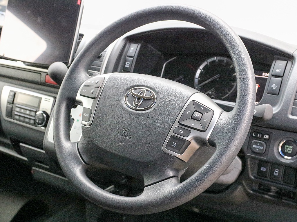 ステアリングスイッチ付き！！