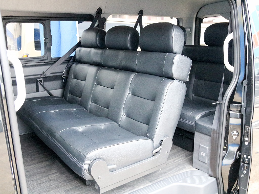 ベンチシートになります！！