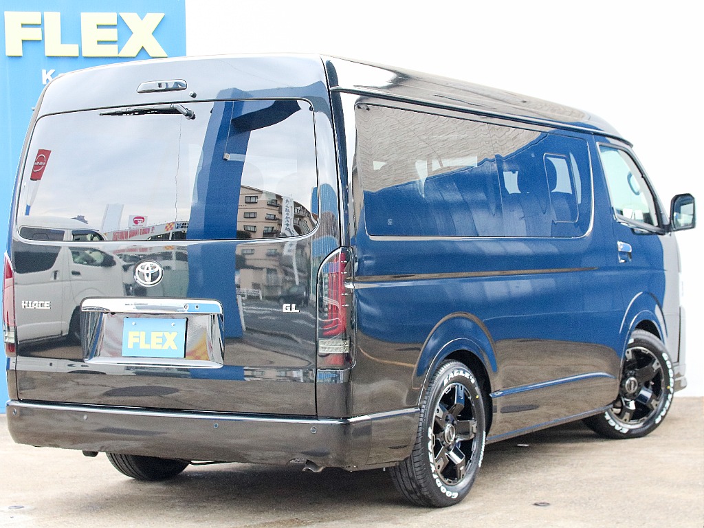 ワイドボディならではのリアビュー！！