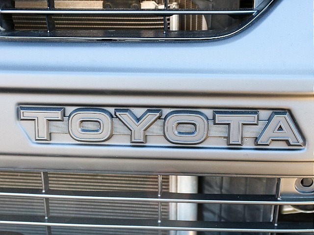 TOYOTAエンブレム艶無しブラックペイント！！