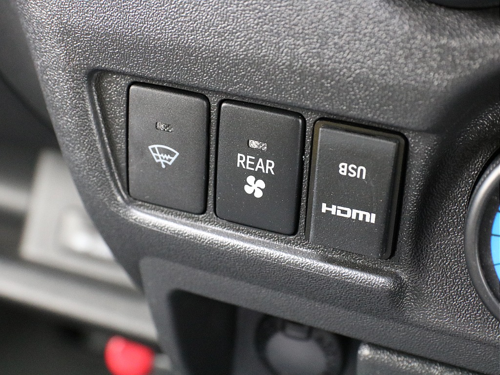 HDMI＆USBポート付き！！