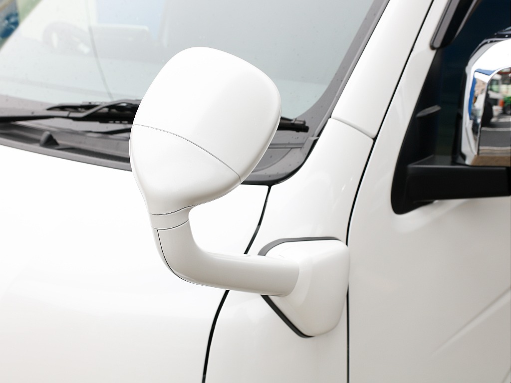 コーナーミラーボディ同色ペイント！！