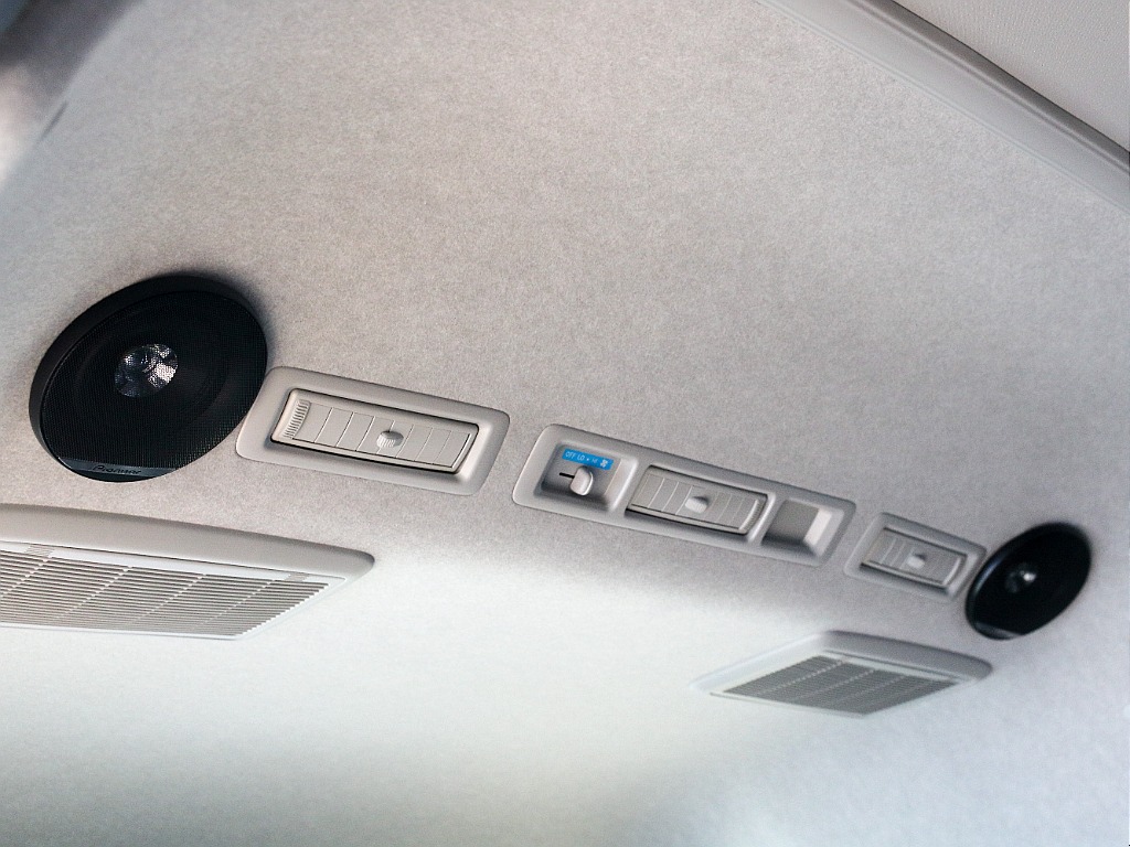 ルーフスピーカー完備！！